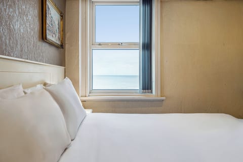 Deluxe Double Room, Sea View | Iron/ironing board, free WiFi, bed sheets
