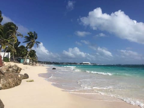 Beach nearby, white sand, 2 beach bars