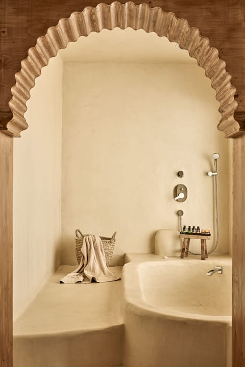 Premium Suite, Jetted Tub, Sea View (Lower Floor) | In-room safe, desk, soundproofing, free WiFi