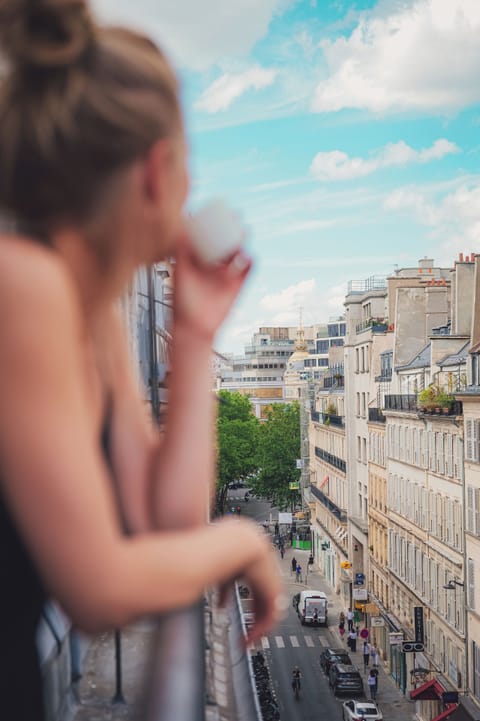 Deluxe Double Room, Balcony | City view
