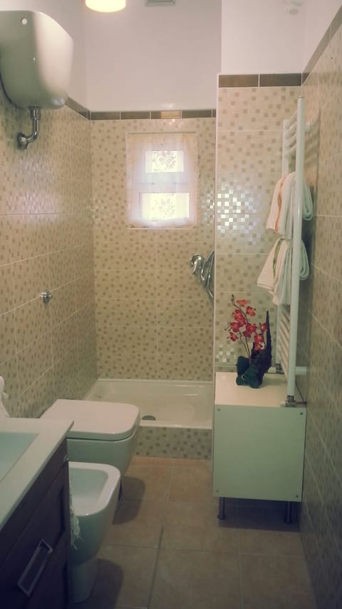 Family Apartment, 1 Bedroom, Annex Building | Bathroom | Shower, free toiletries, hair dryer