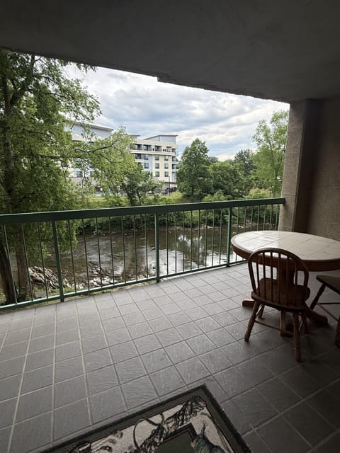 Condo, 1 Bedroom | Outdoor dining