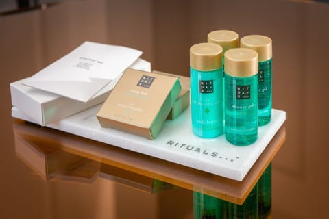 Shower, free toiletries, hair dryer, bathrobes