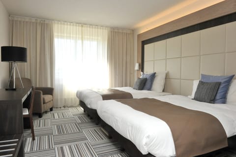 Premium bedding, pillowtop beds, individually decorated, desk