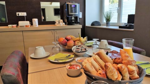 Daily buffet breakfast (EUR 10.50 per person)