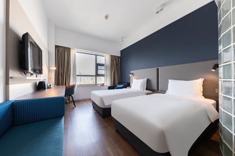 In-room safe, desk, WiFi (free), bed sheets