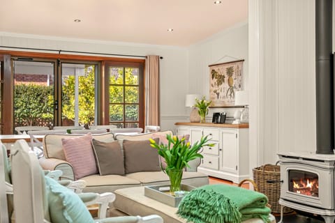 Family House, 3 Bedrooms, Garden View | Living area | Flat-screen TV, fireplace