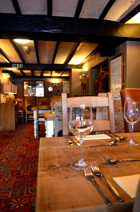 Breakfast, lunch and dinner served