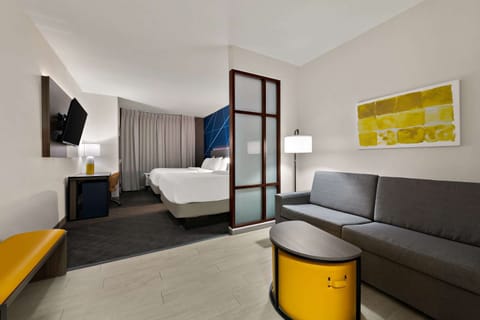 Suite, Non Smoking | Desk, iron/ironing board, free cribs/infant beds, free WiFi