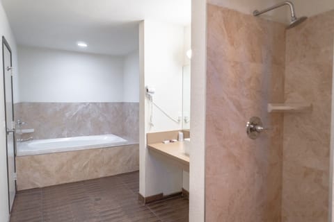 Honeymoon Room | Bathroom | Shower, free toiletries, towels