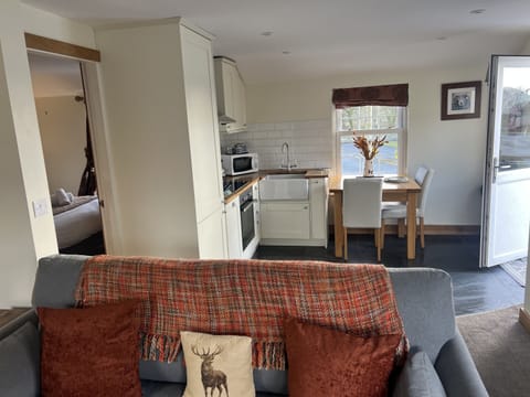 Superior Cottage, Ensuite, Mountain View (Herdwick) | Dining