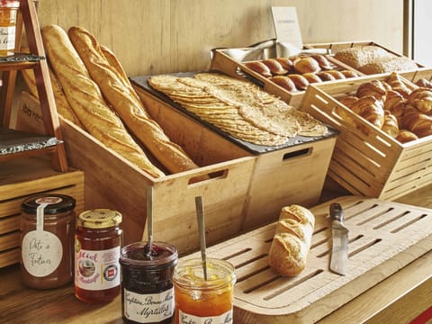 Daily continental breakfast for a fee
