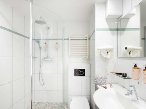 Privilege, Superior Double Room, 1 Double Bed | Premium bedding, Select Comfort beds, in-room safe