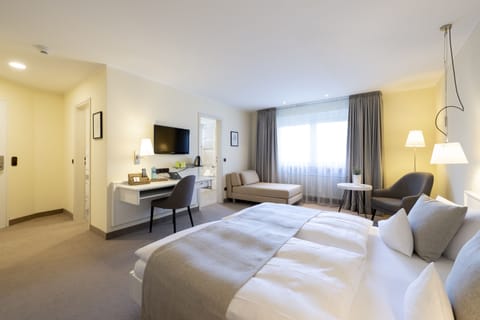 Premium Double Room | Hypo-allergenic bedding, down comforters, in-room safe