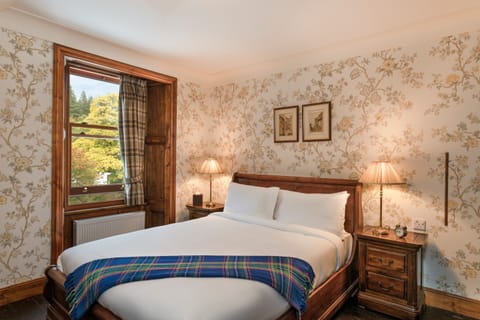 Classic Manor Double | Premium bedding, Select Comfort beds, in-room safe