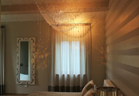 Suite, 1 Queen Bed | 1 bedroom, desk, cribs/infant beds, rollaway beds