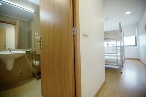 Shower, rainfall showerhead, hair dryer, towels