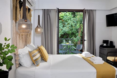 Deluxe Room | Free WiFi, bed sheets