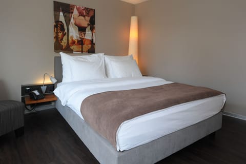 Business Double Room, 1 Queen Bed, Non Smoking | Room amenity