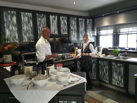 Daily continental breakfast (ZAR 120 per person)