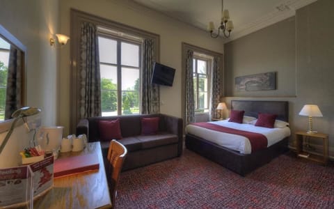 Premium bedding, iron/ironing board, bed sheets, wheelchair access