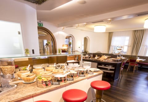 Daily buffet breakfast (EUR 16 per person)