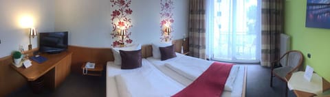 1 bedroom, desk, free WiFi, bed sheets