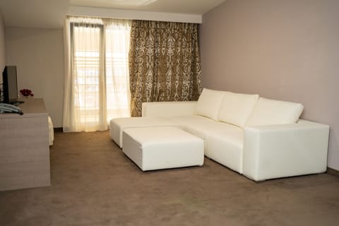 Suite | 1 bedroom, soundproofing, iron/ironing board, free WiFi