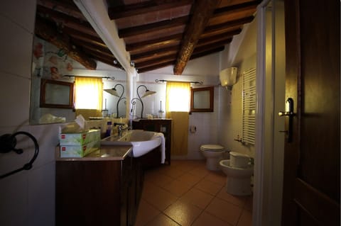 Villa, 2 Bedrooms, Terrace, Valley View | Bathroom | Shower, rainfall showerhead, free toiletries, hair dryer
