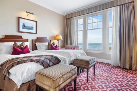 Superior Double or Twin Room, Ocean View | Egyptian cotton sheets, hypo-allergenic bedding, in-room safe, desk