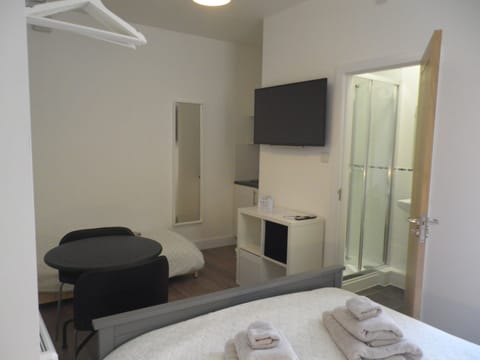 Deluxe Triple Room, Ensuite