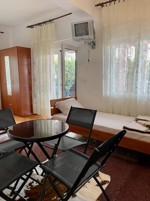 Standard Studio | Minibar, individually decorated, individually furnished