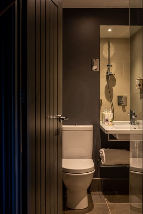 Superior Double Room, Ensuite | Bathroom