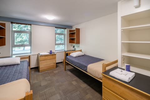 Basic Twin Room, 2 Twin Beds | Free WiFi, bed sheets