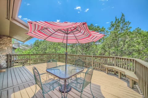 Condo, 2 Bedrooms | Property grounds