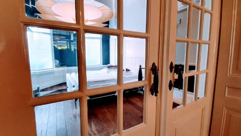 Standard Apartment | Egyptian cotton sheets, premium bedding, down comforters, minibar