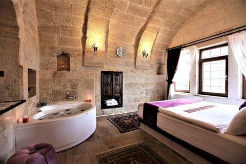 Panoramic Suite | Minibar, free WiFi, bed sheets