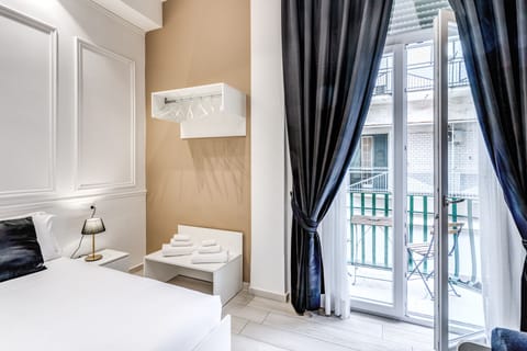 Comfort Double Room | Minibar, desk, blackout drapes, soundproofing
