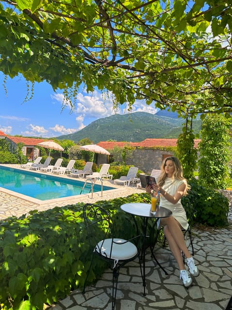 Outdoor pool, free cabanas, pool umbrellas