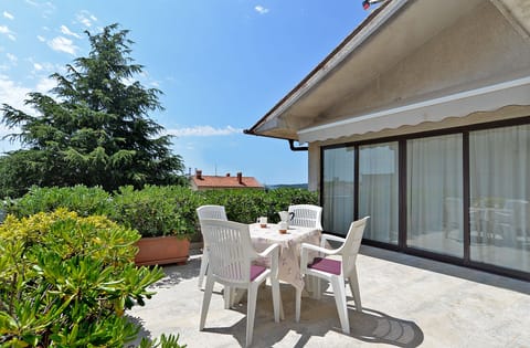 Standard Apartment, 2 Bedrooms (0130) | Terrace/patio