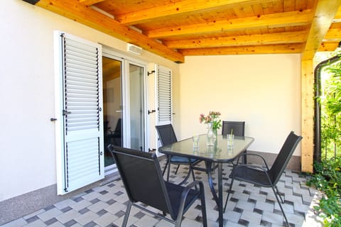 Standard House, 3 Bedrooms (0275) | Terrace/patio