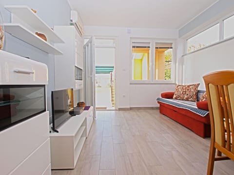 Standard Apartment, 1 Bedroom (1200/11029) | Living area | TV