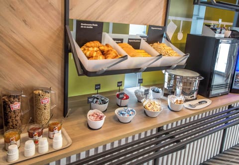 Daily buffet breakfast for a fee