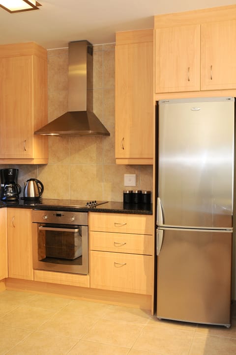 Two-Bedroom Holiday Houses (4) | Private kitchen | Coffee/tea maker