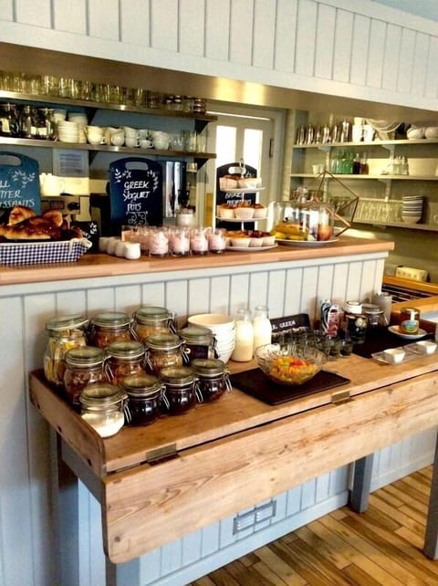 Free daily full breakfast