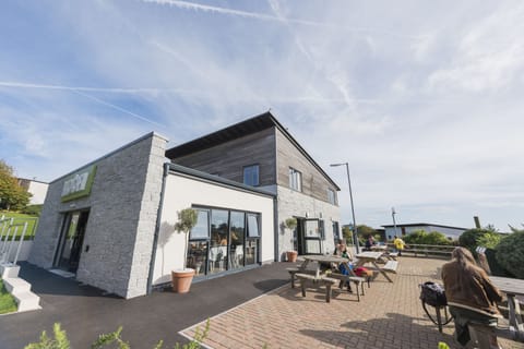Cafe
