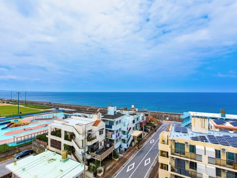 Standard Twin Room | Balcony