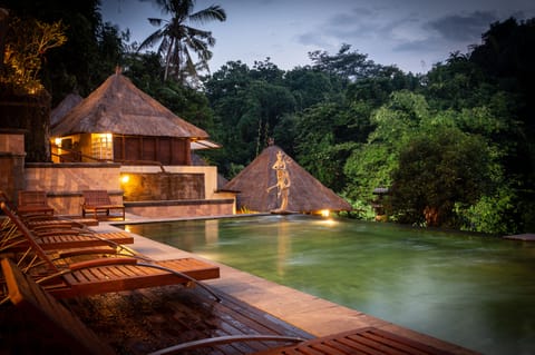2 outdoor pools, sun loungers