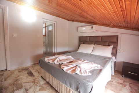 Economy Loft | Free WiFi, bed sheets