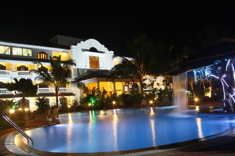 Outdoor pool, open 7:00 AM to 8:00 PM, sun loungers